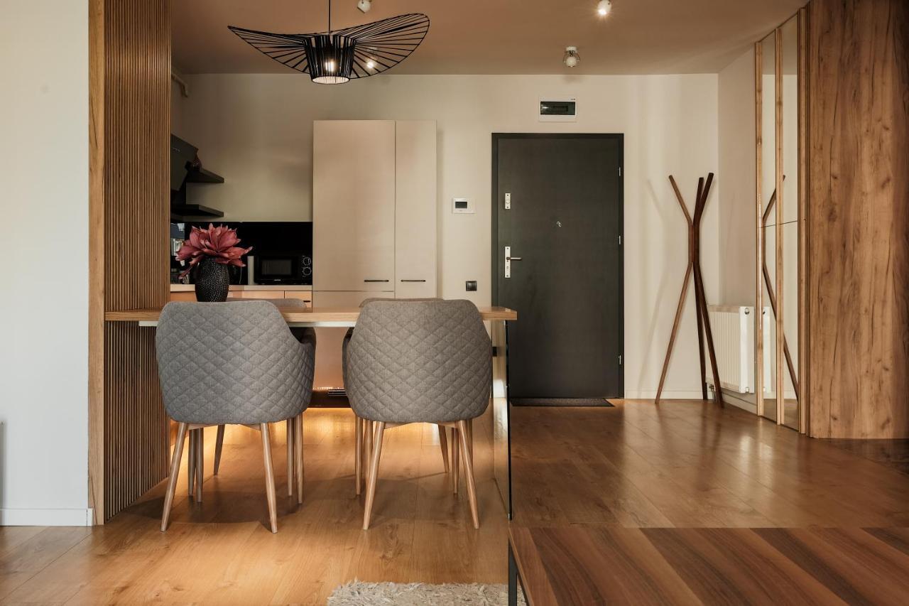 Nest Inn Stiletto Apartment Cluj-Napoca Luaran gambar