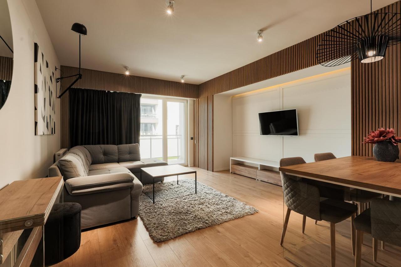 Nest Inn Stiletto Apartment Cluj-Napoca Luaran gambar