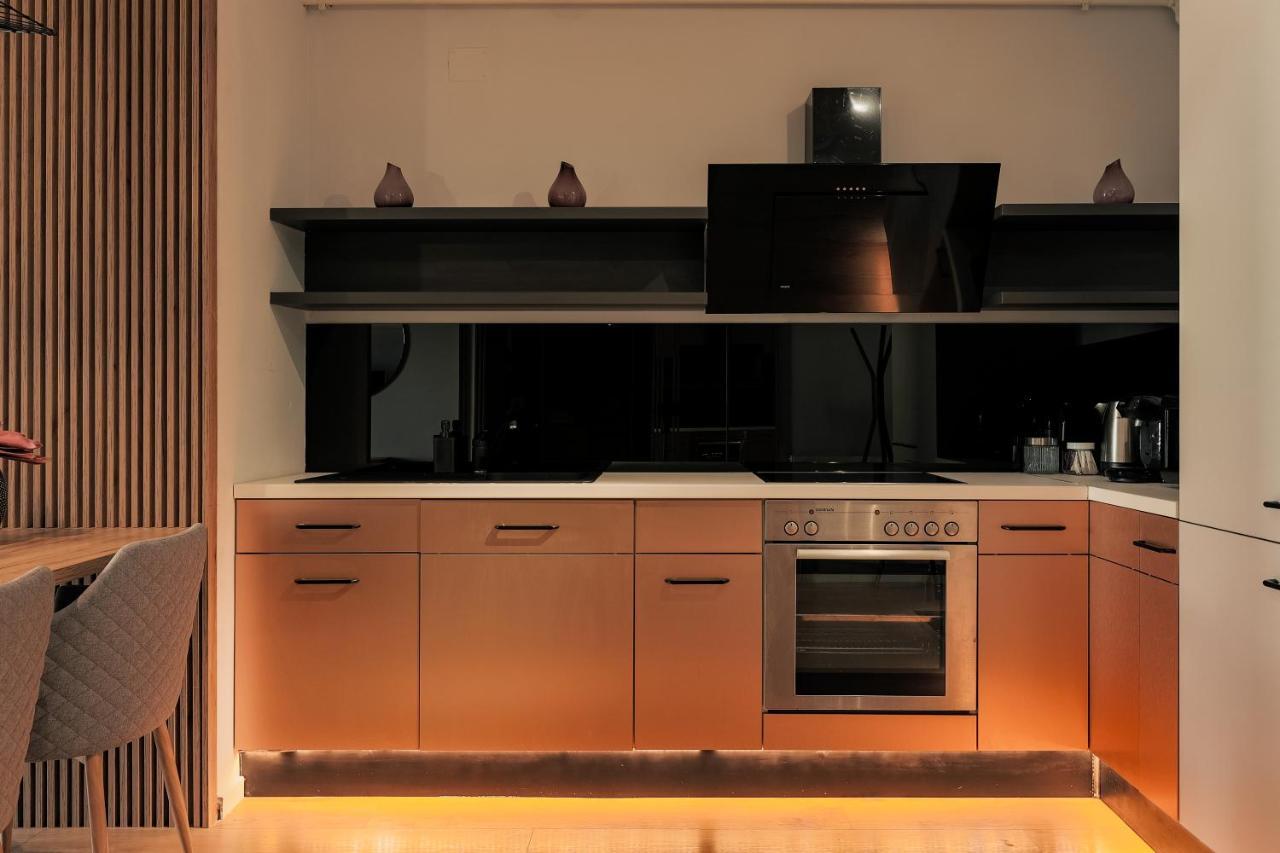 Nest Inn Stiletto Apartment Cluj-Napoca Luaran gambar