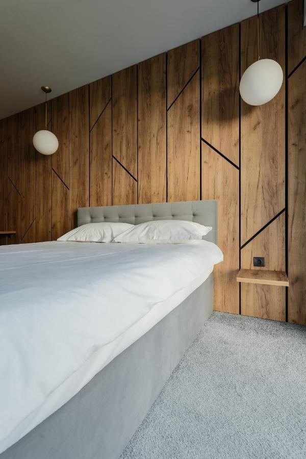 Nest Inn Stiletto Apartment Cluj-Napoca Luaran gambar
