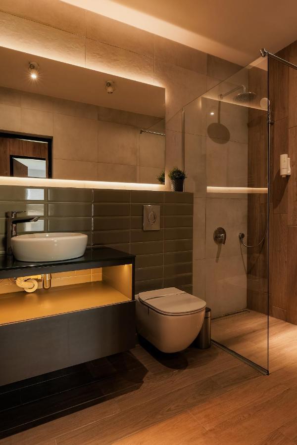 Nest Inn Stiletto Apartment Cluj-Napoca Luaran gambar