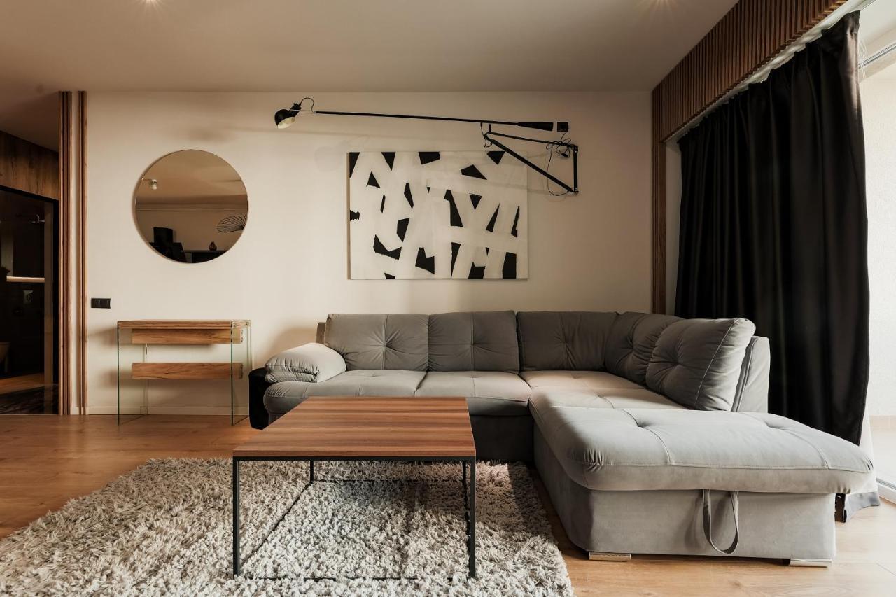 Nest Inn Stiletto Apartment Cluj-Napoca Luaran gambar